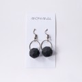 Picture of Black Hoop Earrings 'Stones'